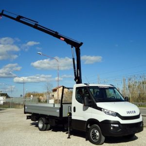 Iveco daily con gru